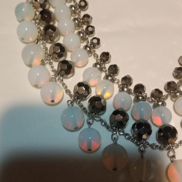 Traci Lynn Moonstone & Borealis Beaded Bib Necklace! - Picture 4 of 4